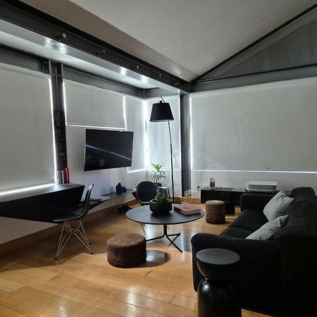 The Blossom Loft - City Center Apartment With Balcony Sea View Heraklion  Bagian luar foto