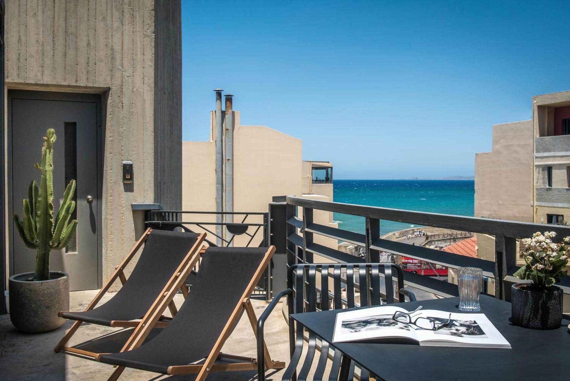 The Blossom Loft - City Center Apartment With Balcony Sea View Heraklion  Bagian luar foto