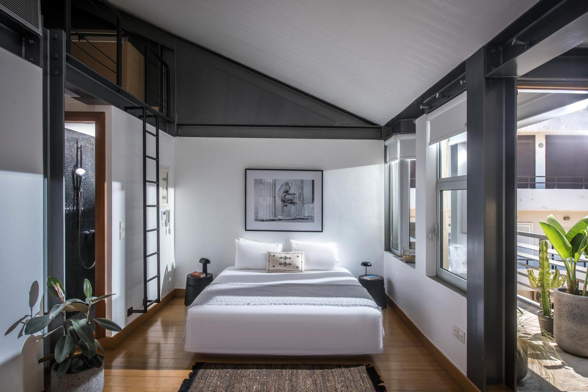 The Blossom Loft - City Center Apartment With Balcony Sea View Heraklion  Bagian luar foto